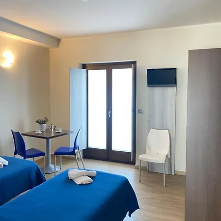 アパートホテル Coccinella