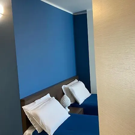 アパートホテル Coccinella